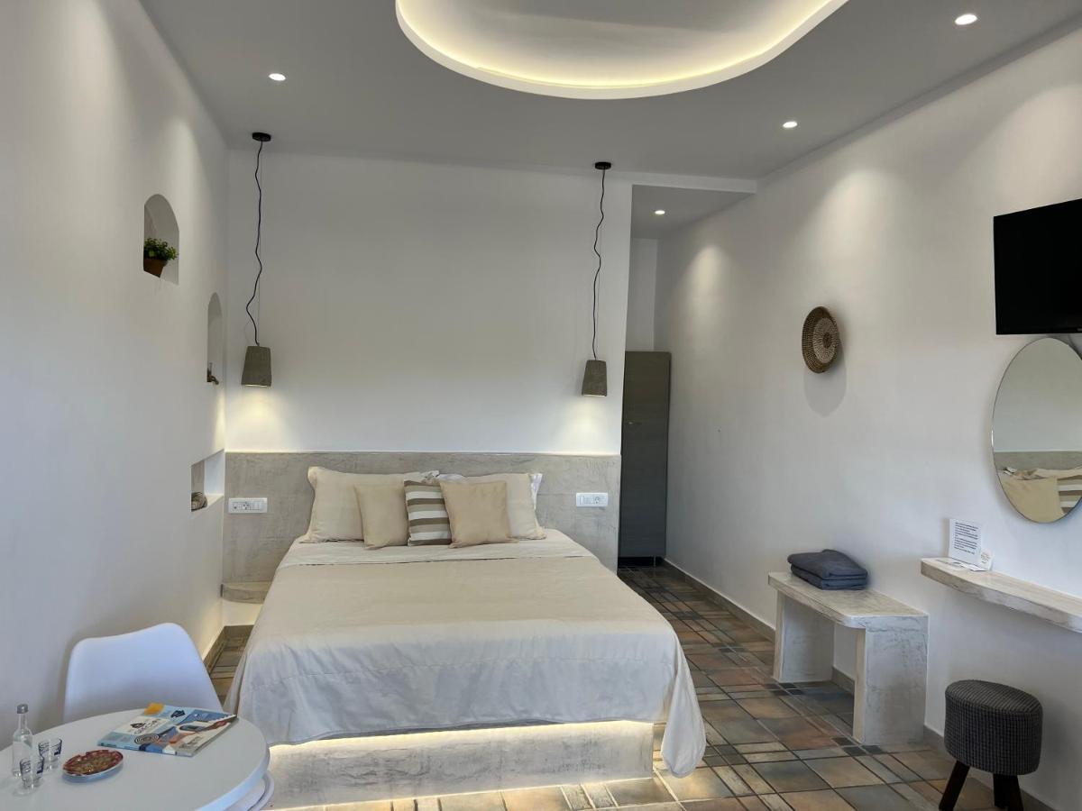 Arapiou Apartments Perivolos  Exterior photo