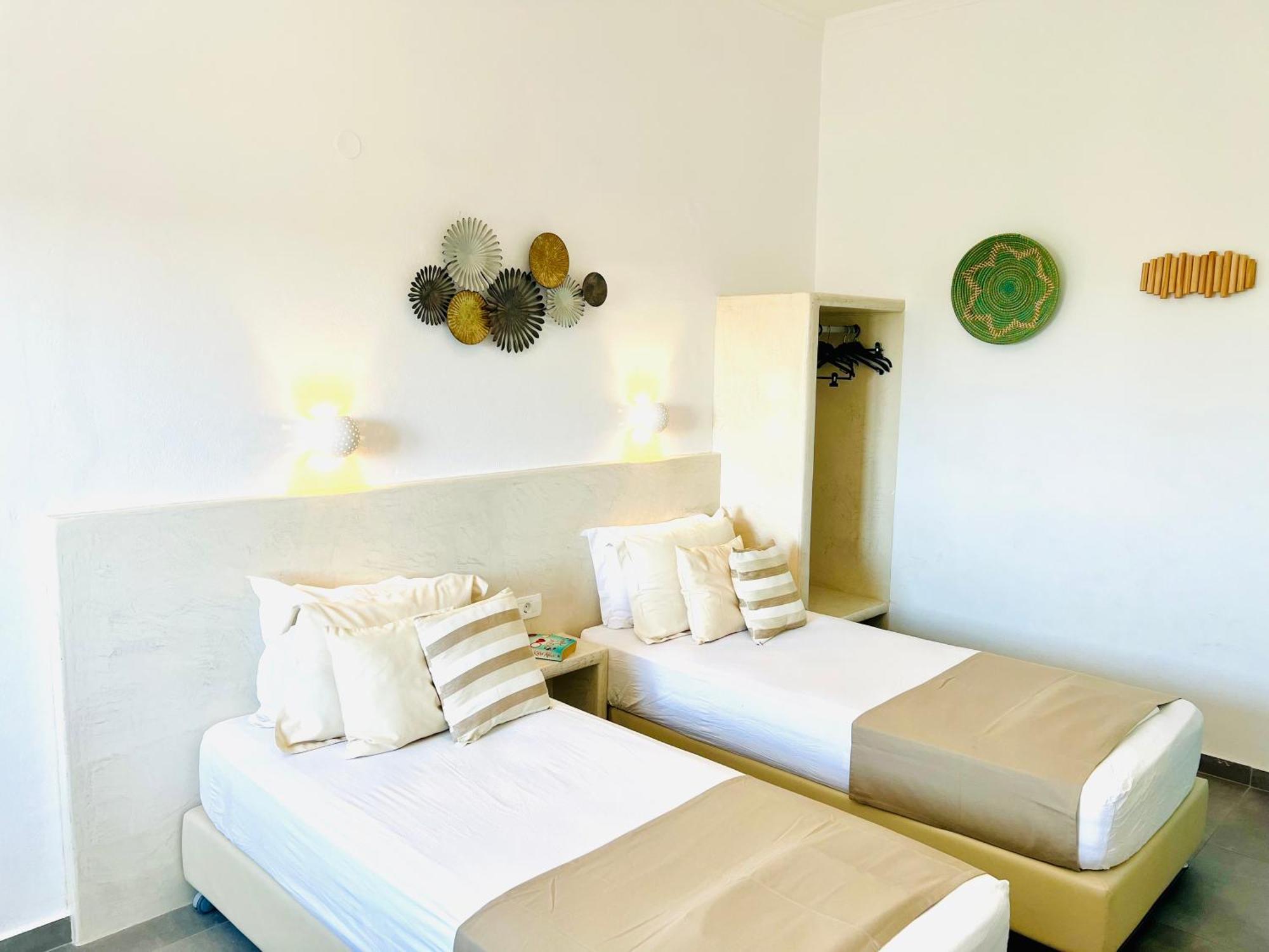 Arapiou Apartments Perivolos  Exterior photo