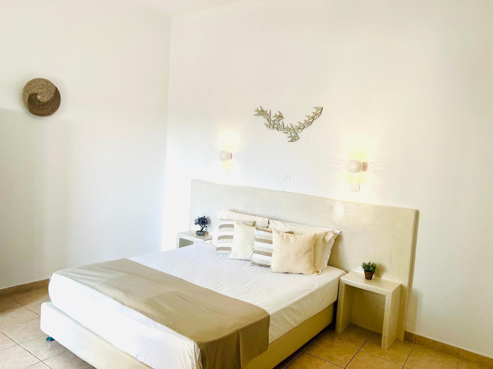 Arapiou Apartments Perivolos  Exterior photo