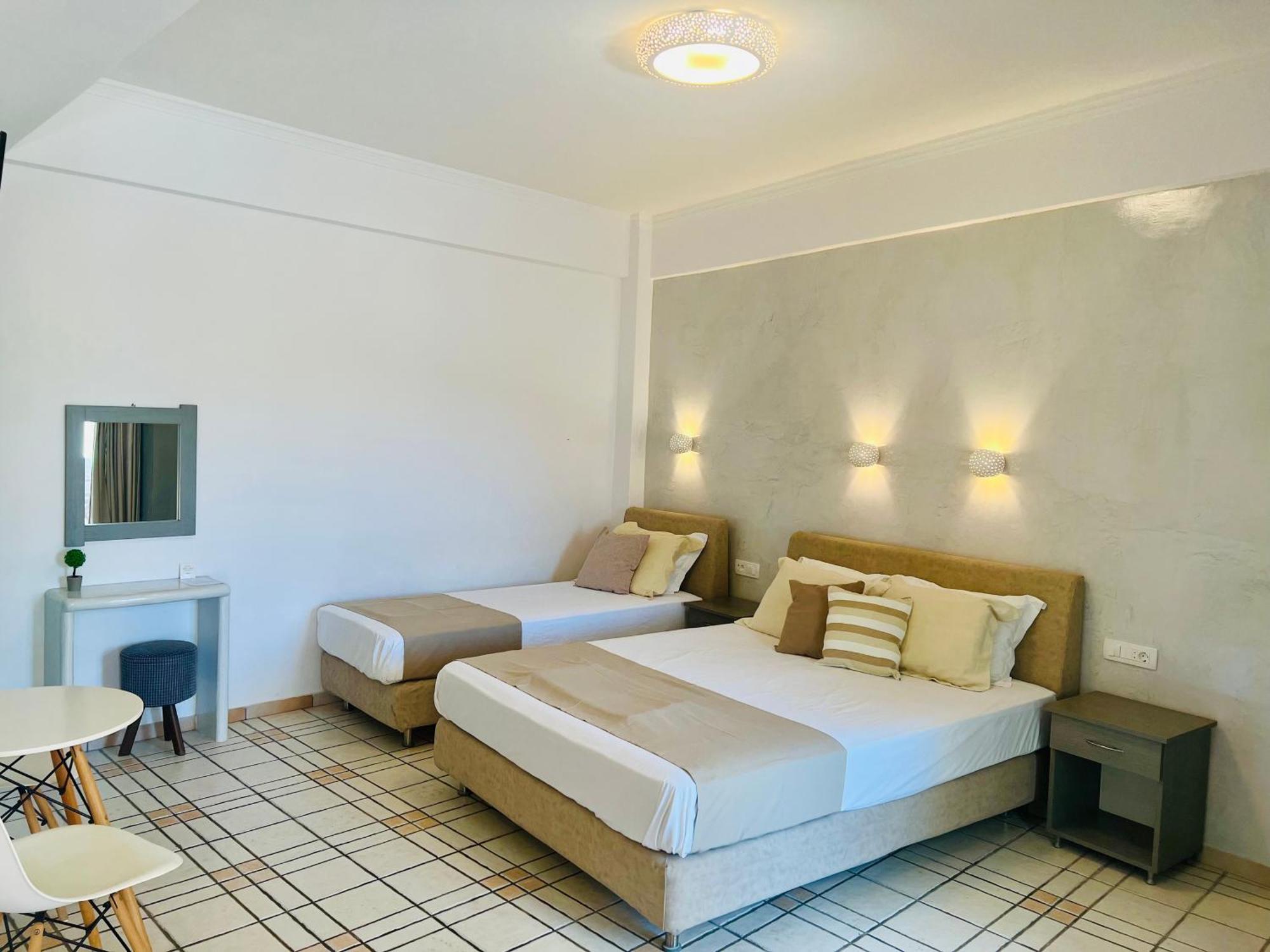 Arapiou Apartments Perivolos  Room photo